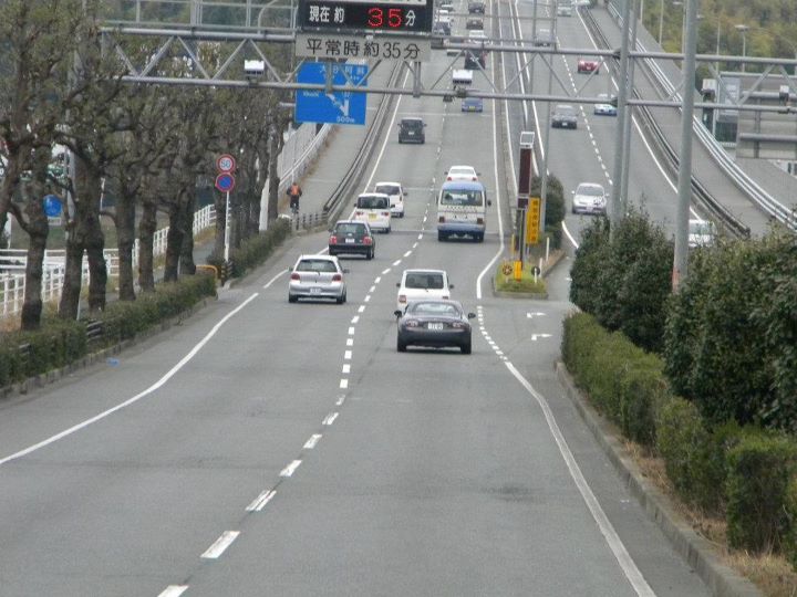20120105-traffic.jpg 20120105-traffic.jpg