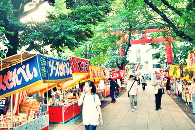 Festival at Hanazono Shrine