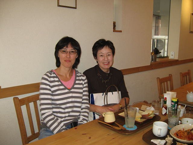 mayumi-zelechoski-and-watanabe.jpg