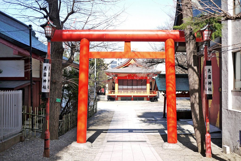 tokyo-shinjuku-city-hanazonoshrine6.JPG