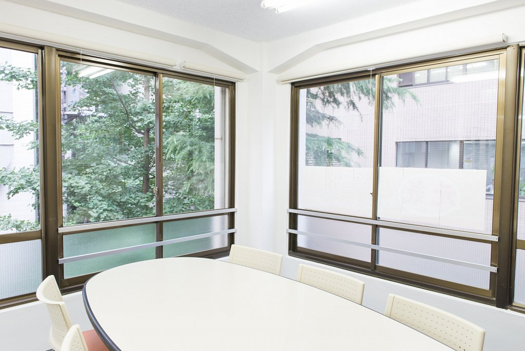 tokyo-school-classroom3.jpg